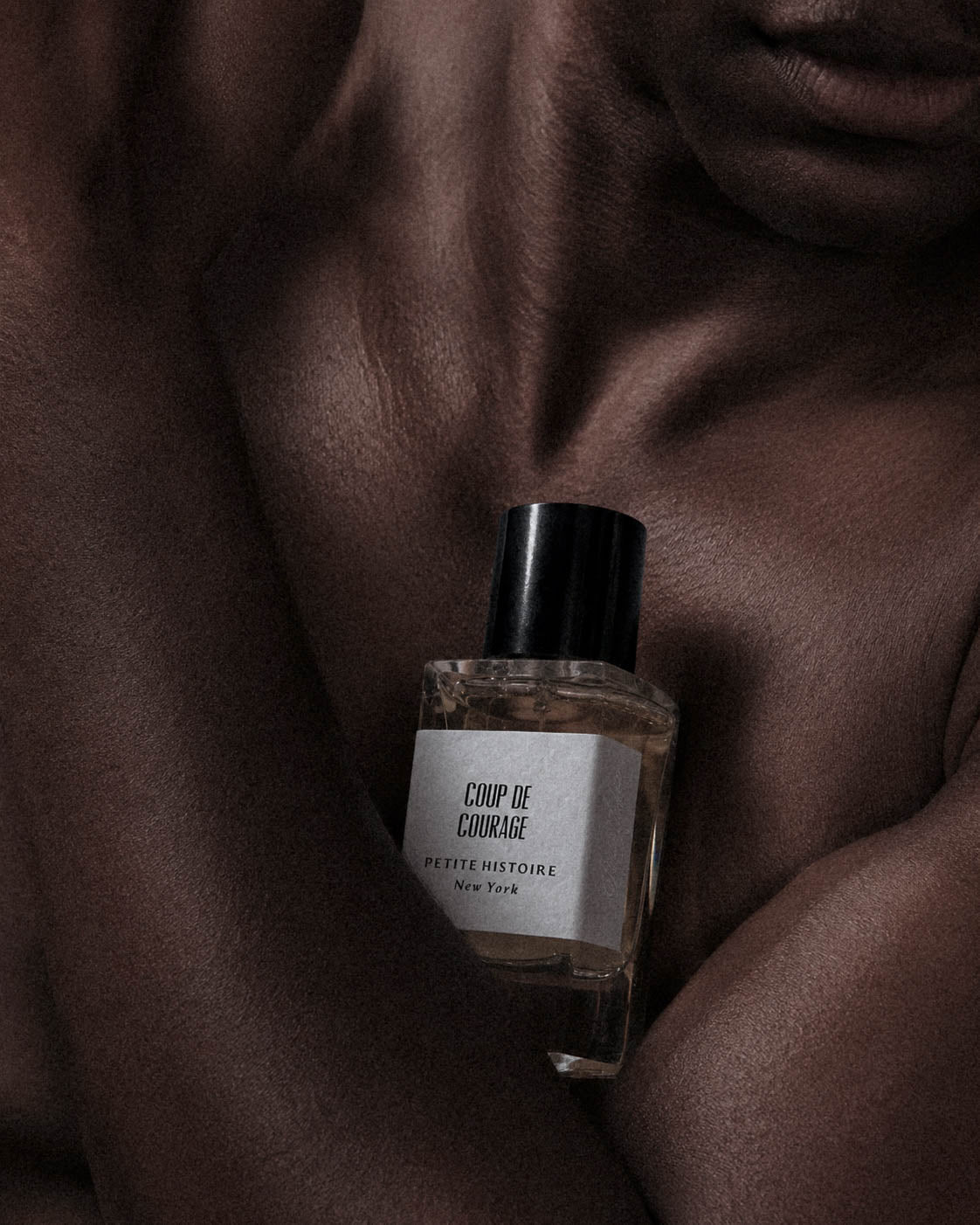 Why Doesn’t Perfume Last on My Skin? The Science of Fragrance Longevity