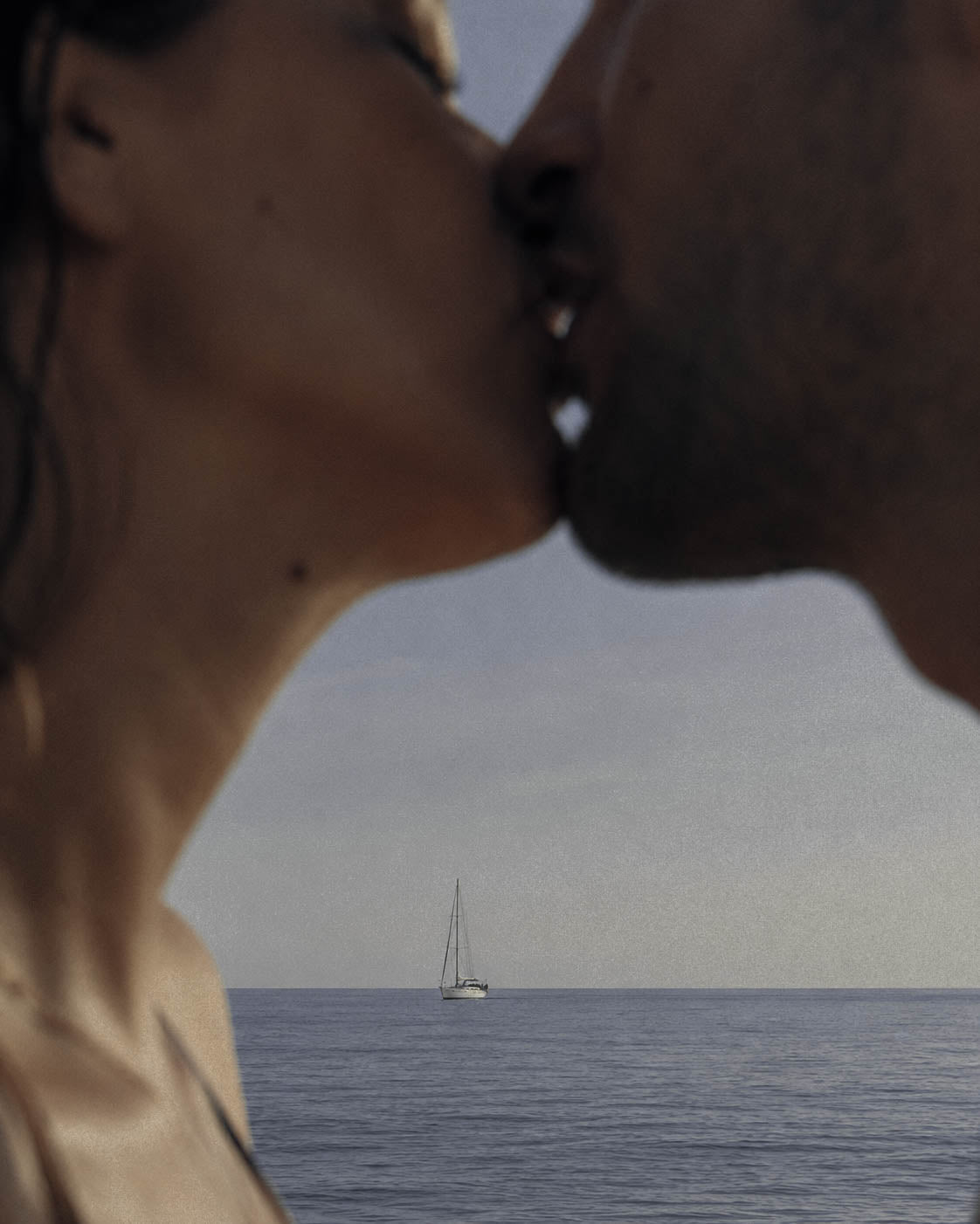 Why Perfume Becomes Part of Romantic Memory
